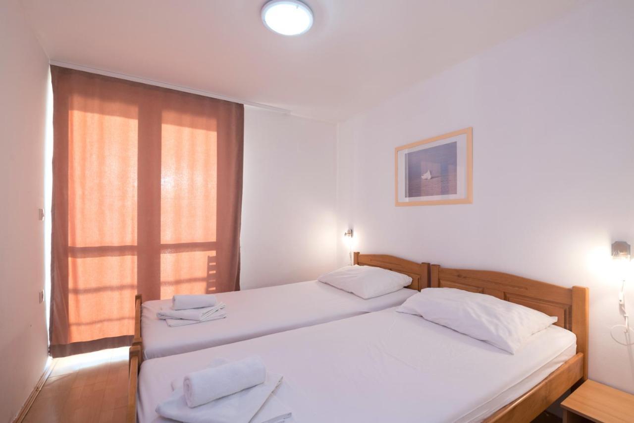 Hotel Rooms Roccia 诺维格勒达尔马提亚 外观 照片