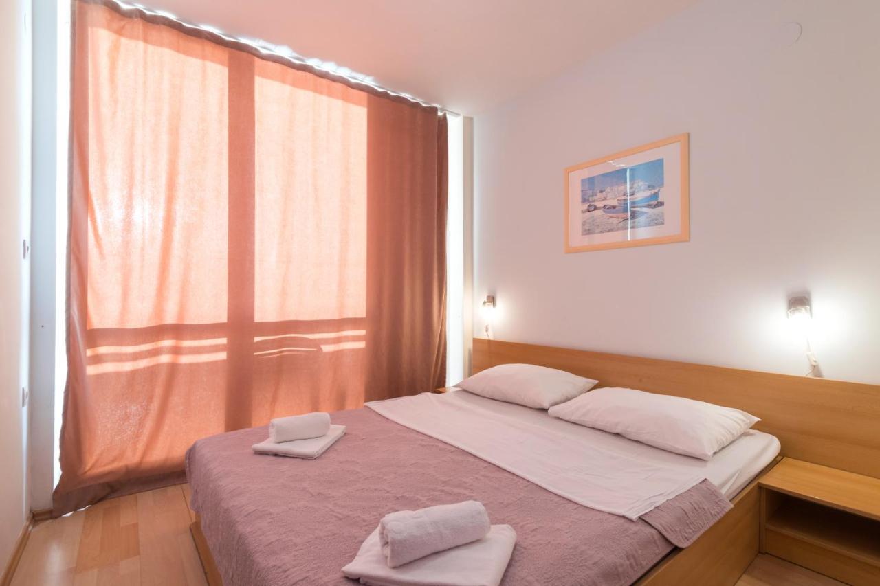 Hotel Rooms Roccia 诺维格勒达尔马提亚 外观 照片